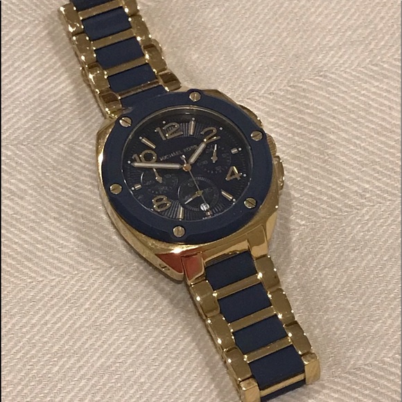 AUTHENTIC Michael Kors watch… Gold and Navy - Picture 2 of 5